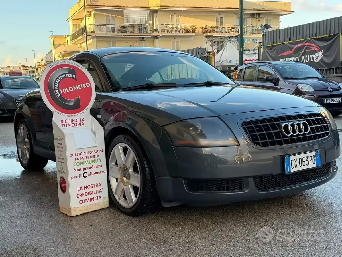 Usata Audi TT 179 CV (131 kW) 2005 Grigio Coupé