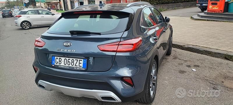 Usata Kia XCeed Style 115 CV (84 kW) 2020 Grigio SUV