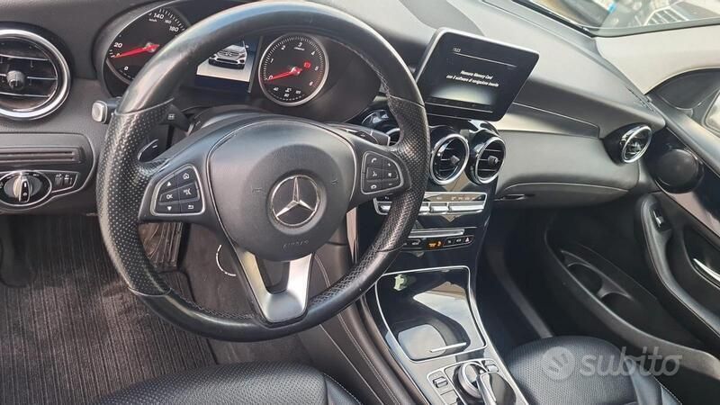 Usata Mercedes GLC220 Business 170 CV (125 kW) 2017 Grigio SUV
