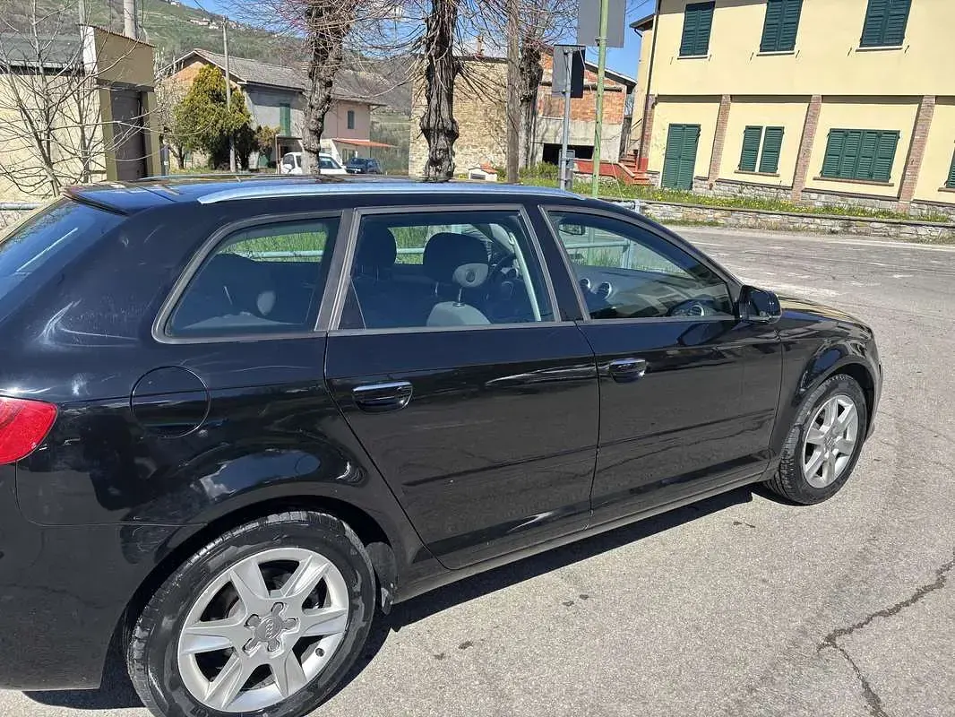 Usata Audi A3 Ambition 105 CV (77 kW) 2011 Nero Utilitaria