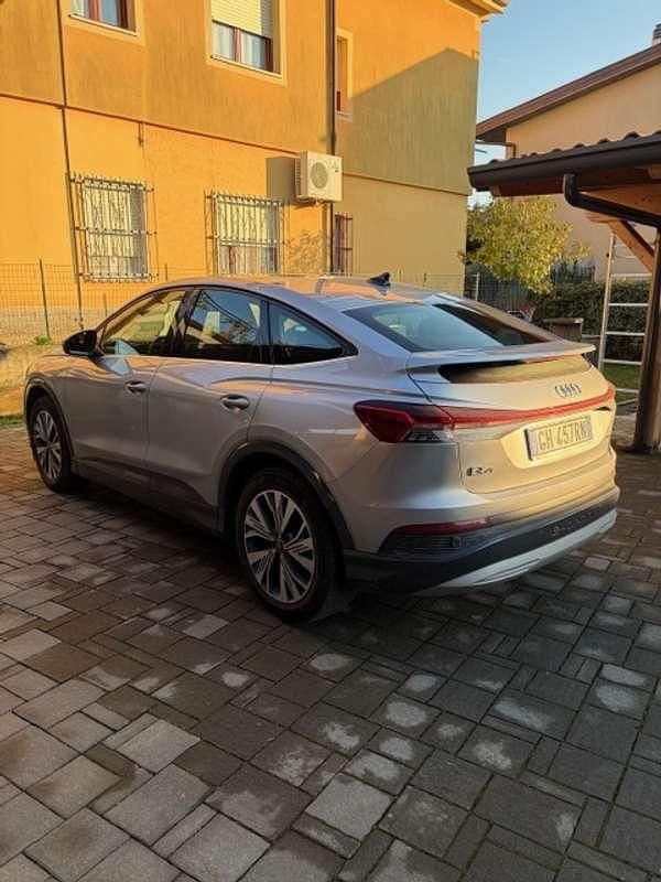 Usata Audi Q4 Sportback e-tron 150 kW (204 CV) 2022 Argento SUV