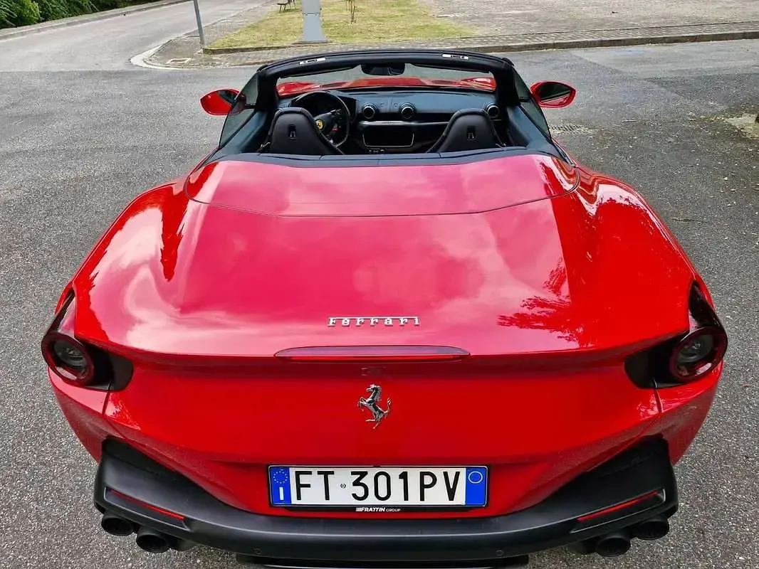 Usata Ferrari Portofino 600 CV (441 kW) 2019 Rosso Cabrio