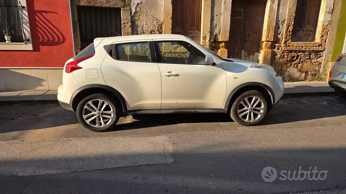 Usata Nissan Juke 110 CV (80 kW) 2014 Bianco SUV