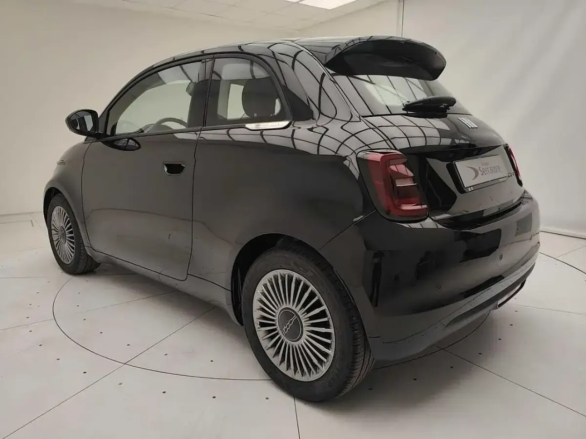 Nuova Fiat 500 65 CV (47 kW) 2026 Nero Berlina
