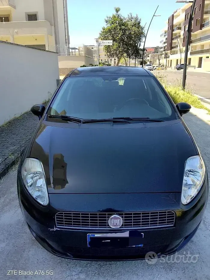 Usata Fiat Grande Punto 75 CV (55 kW) 2007 Nero Utilitaria