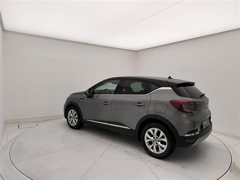 Usado Renault Captur Intens 160 CV (117 kW) 2021 Gris SUV