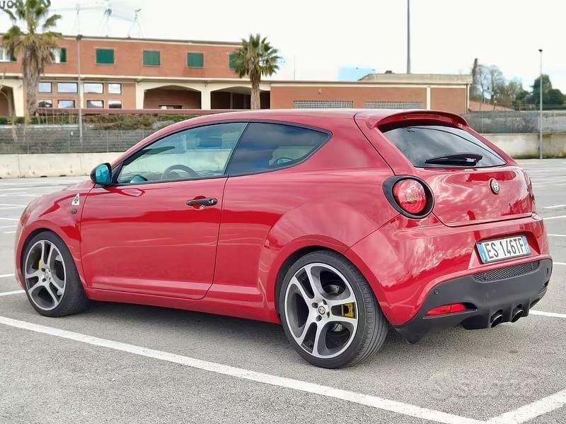 Usata Alfa Romeo MiTo Quadrifoglio Verde 170 CV (125 kW) 2013 Rosso Utilitaria