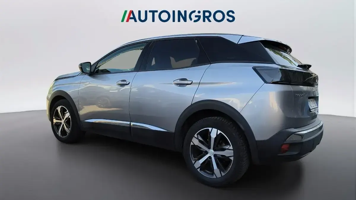 Usata Peugeot 3008 Active 131 CV (96 kW) 2022 Grigio SUV