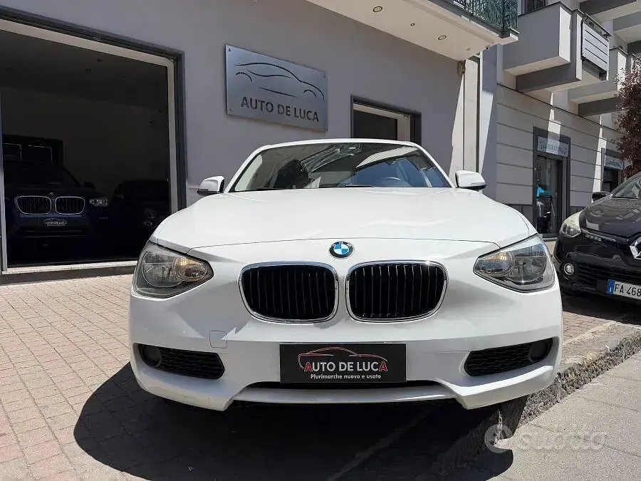 Usata BMW 116 Sport Line 116 CV (85 kW) 2013 Bianco Utilitaria