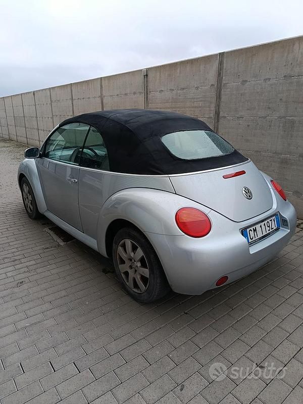 Usata VW New Beetle 2004 Grigio Utilitaria