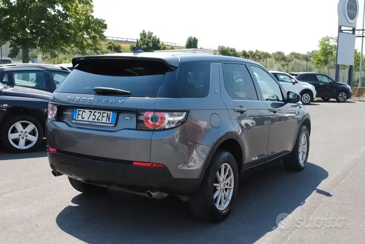 Usata Land Rover Discovery Sport HSE Luxury 150 CV (110 kW) 2016 Grigio SUV
