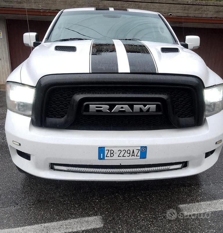 Usata Dodge Ram 2011 Bianco Pick-up