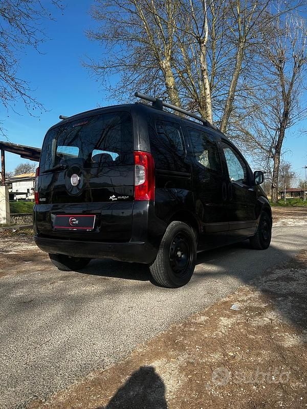 Usata Fiat Qubo Dynamic 75 CV (55 kW) 2011 Blu Monovolume