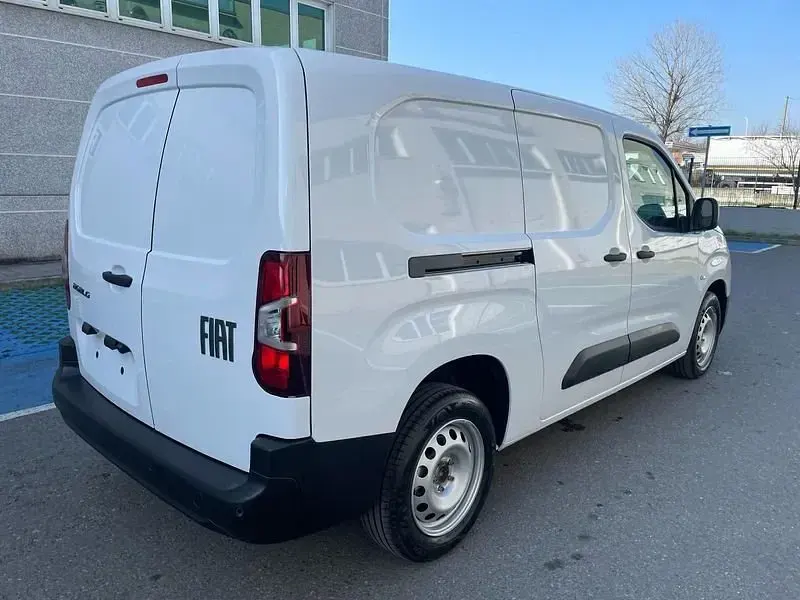 Nuova Fiat Doblò 102 CV (75 kW) 2026 Bianco Monovolume