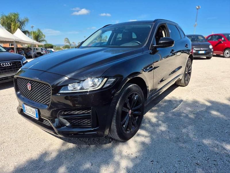 Nero Usata 2020 Jaguar F-Pace R-Sport SUV | 18.790 € (Buon prezzo) - Immagine 1/4