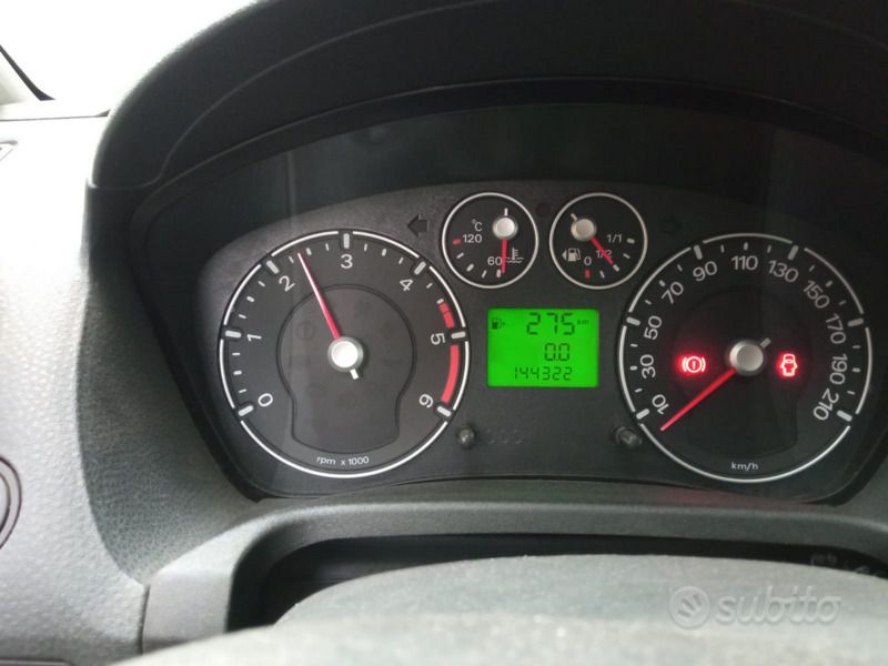 Usata Ford Fiesta 70 CV (51 kW) 2007 Grigio Utilitaria