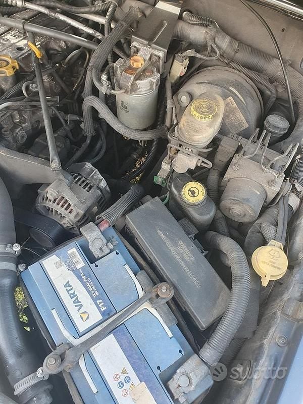 Usata Jeep Cherokee 2000 Blu SUV