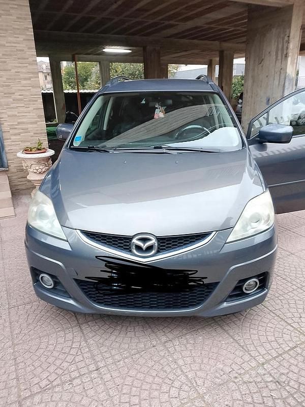 Begagnad Mazda 5 2009 Grå Minibuss