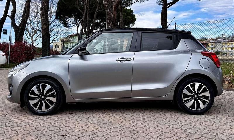 Usata Suzuki Swift 111 CV (81 kW) 2019 Grigio Utilitaria