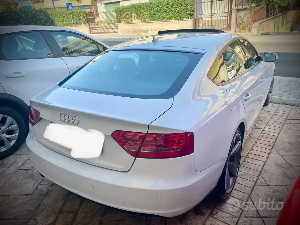 Usata Audi A5 Ambiente 170 CV (125 kW) 2011 Bianco Coupé