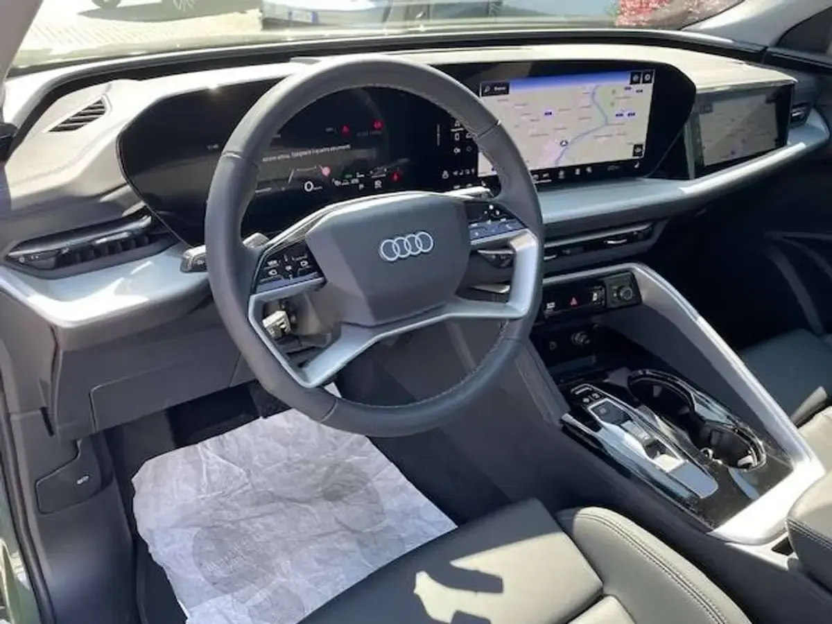 Nuova Audi Q5 S-Line 204 CV (150 kW) 2026 Verde district SUV