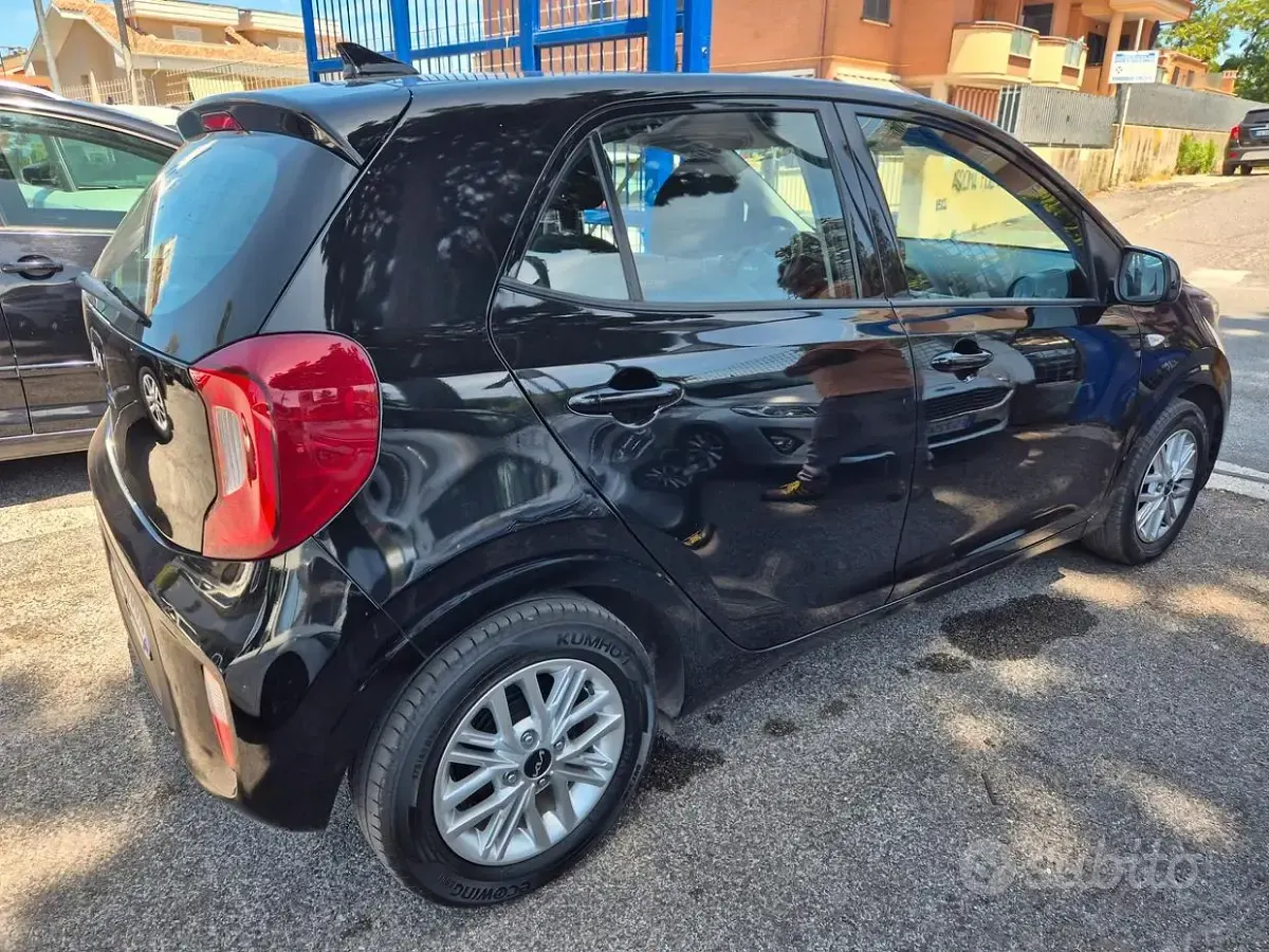 Usata Kia Picanto Urban 67 CV (49 kW) 2024 Nero Utilitaria