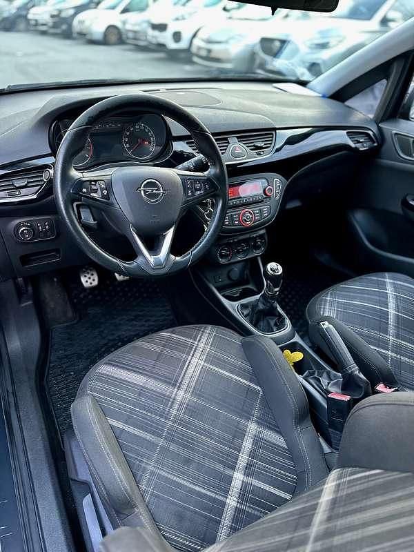 Usata Opel Corsa 90 CV (66 kW) 2017 Utilitaria