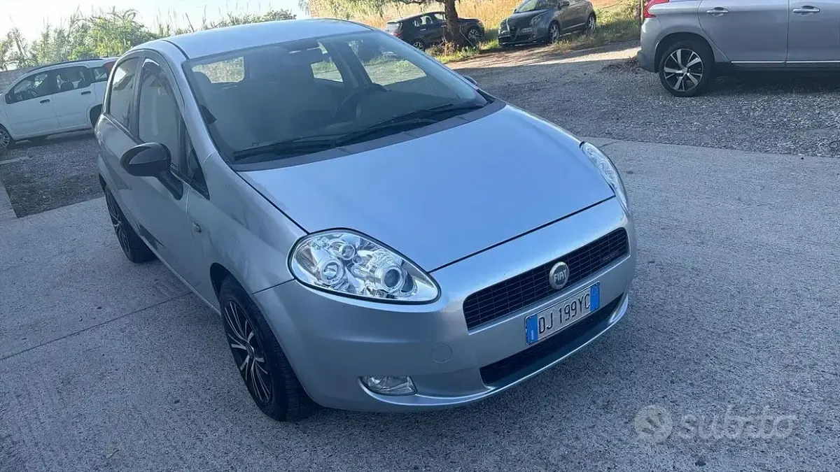 Usata Fiat Grande Punto Dynamic 90 CV (66 kW) 2007 Utilitaria