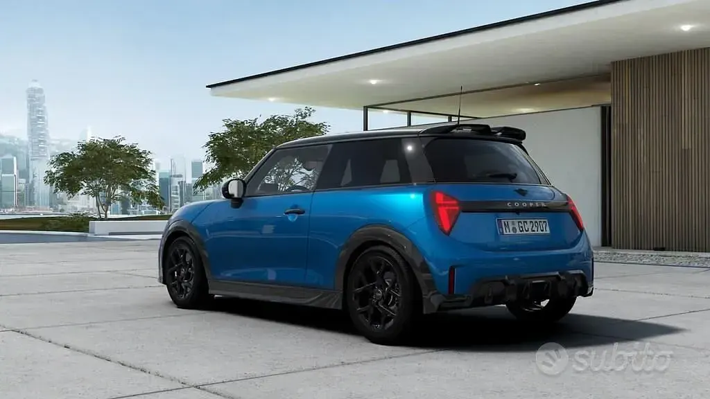 Nuova Mini John Cooper Works 204 CV (150 kW) 2026 Icy sunshine blue Utilitaria