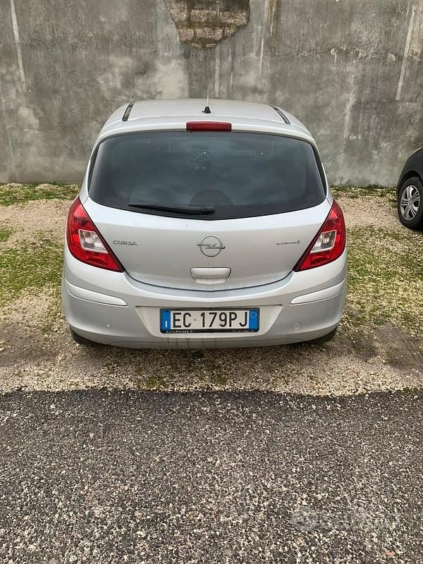 Usata Opel Corsa 2009 Grigio Utilitaria
