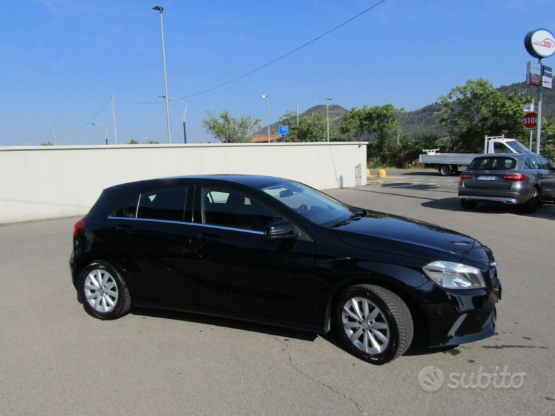 Usata Mercedes A180 109 CV (80 kW) 2016 Nero Berlina