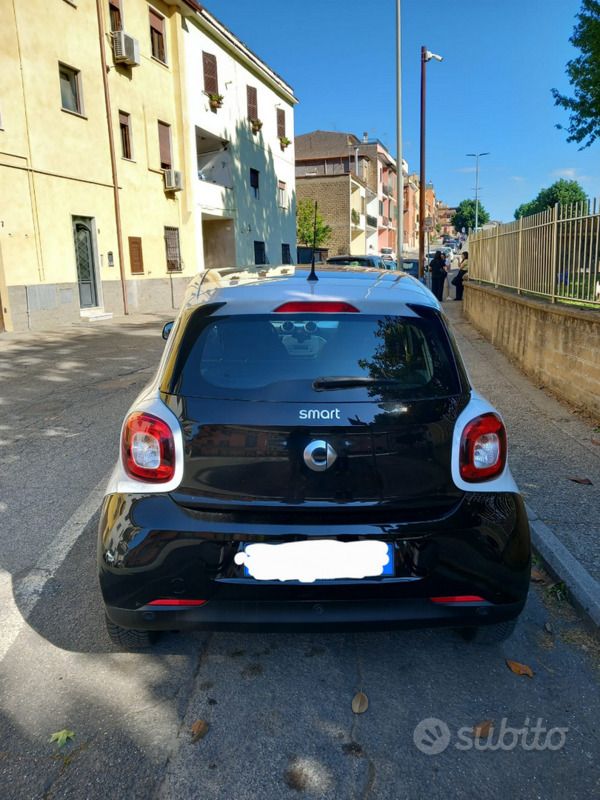 Usata Smart ForFour Passion 90 CV (66 kW) 2017 Nero Utilitaria