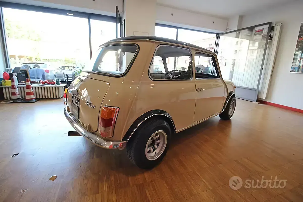 Usata Innocenti Mini 54 CV (39 kW) 1970 Marrone Utilitaria