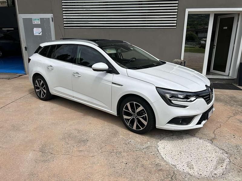 Usata Renault Mégane GrandTour Intens 116 CV (85 kW) 2019 Bianco Station wagon