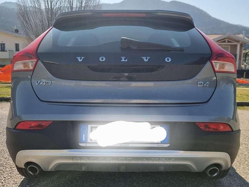 Grigio Usata 2017 Volvo V40 CC Momentum Station wagon | 12.000 € - Immagine 1/4