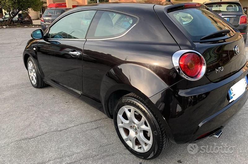 Gebraucht Alfa Romeo MiTo 120 PS (88 kW) 2015 Schwarz Kleinwagen