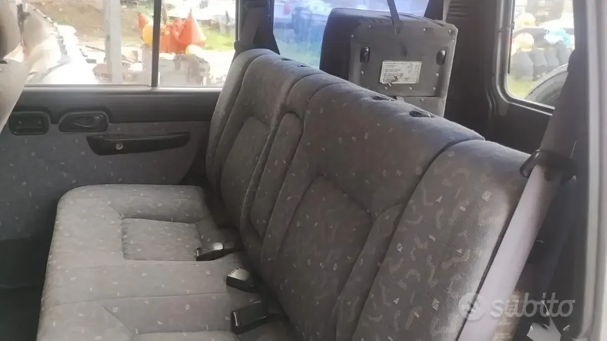 Usata Hyundai Galloper 100 CV (73 kW) 2003 Grigio SUV