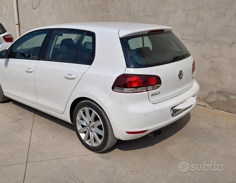 Usata VW Golf VI 110 CV (80 kW) 2009 Utilitaria