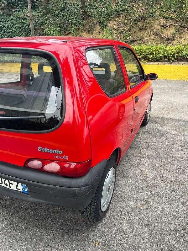 Käytetty Fiat 600 Young 39 HP (28 kW) 2000 Punainen Viistoperä