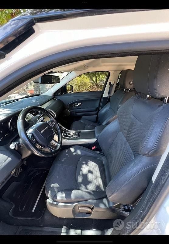 Usata Land Rover Range Rover evoque 2015 Bianco SUV