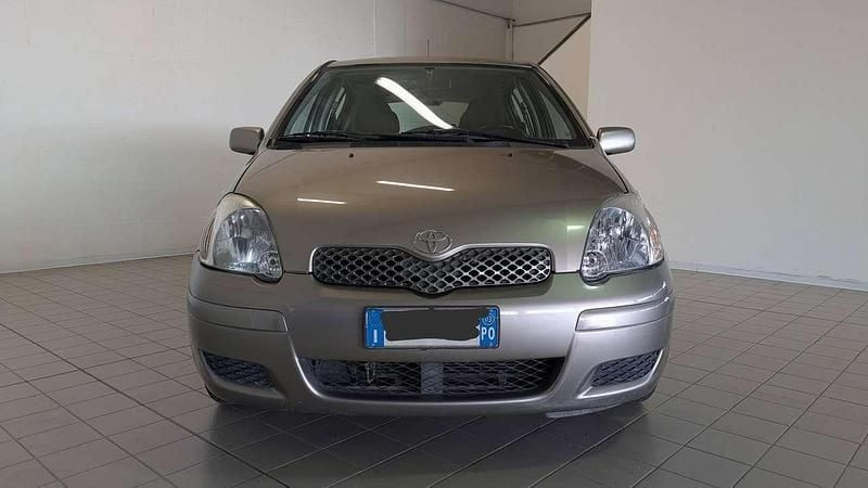 Usata Toyota Yaris 65 CV (47 kW) 2003 Other Utilitaria
