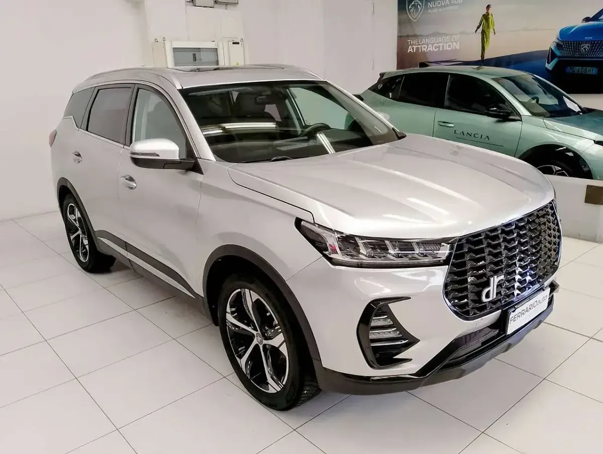 Usata DR DR 6.0 150 CV (110 kW) 2022 Argento SUV