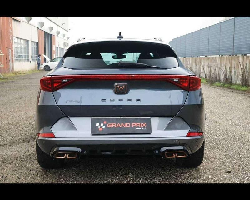 Usata Cupra Formentor 150 CV (110 kW) 2023 Grigio metallizzato SUV