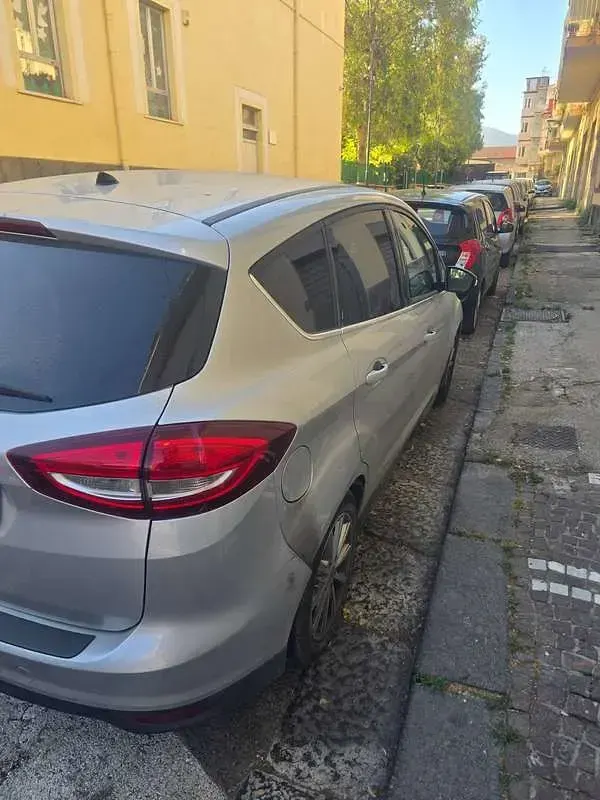 Usata Ford C-MAX Business Edition 120 CV (88 kW) 2016 Grigio Monovolume