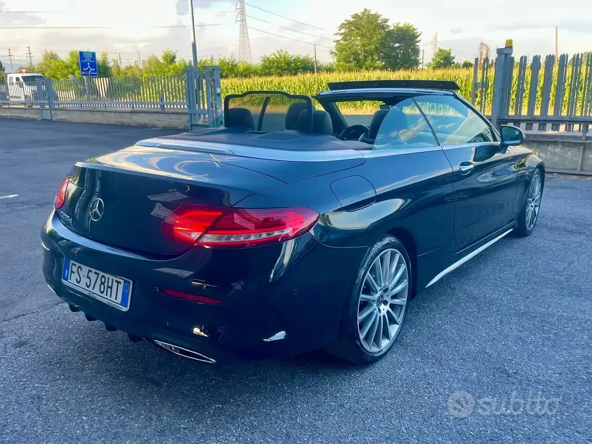 Usata Mercedes C220 Premium 170 CV (125 kW) 2017 Nero Cabrio
