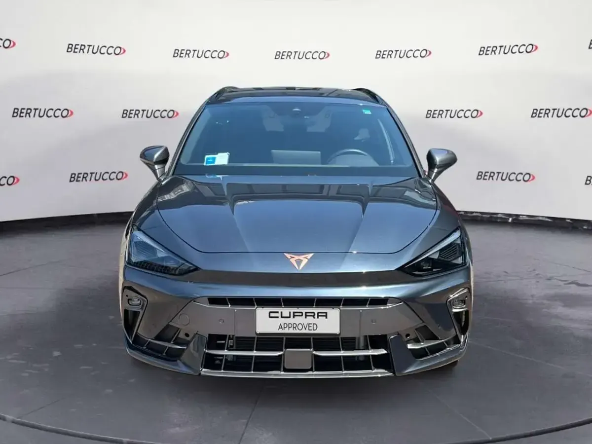 Usata Cupra Leon 150 CV (110 kW) 2025 Grigio Station wagon