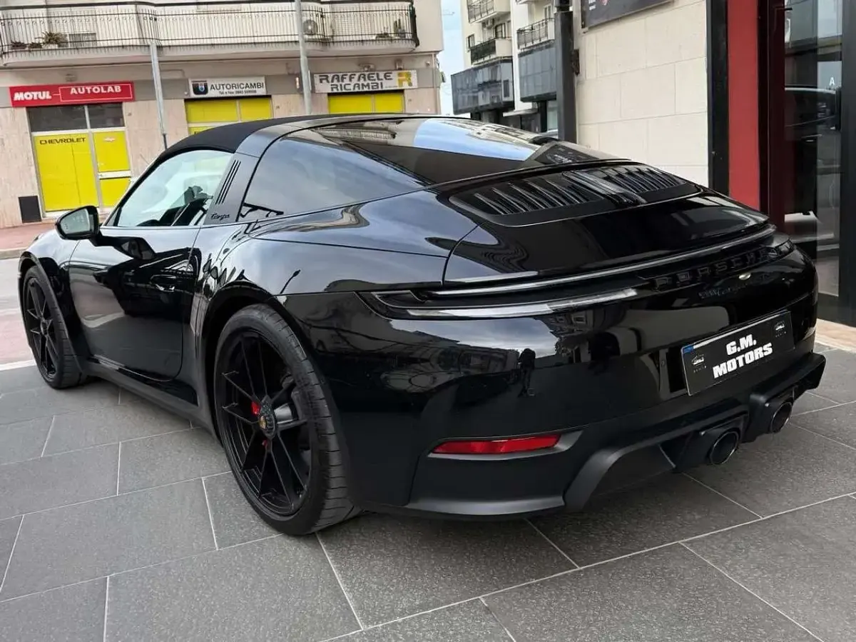 Usata Porsche 992 485 CV (356 kW) 2025 Nero Cabrio