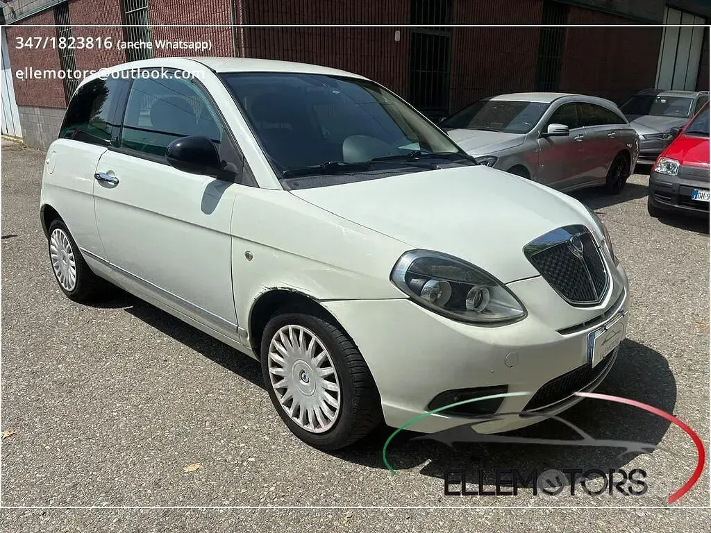 Usata Lancia Ypsilon 77 CV (56 kW) 2011 Utilitaria