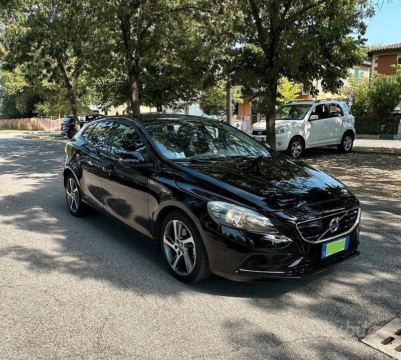Usata Volvo V40 2014 Nero Station wagon