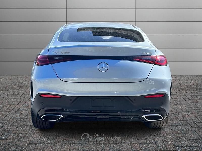 Nuova Mercedes GLC220 197 CV (144 kW) 2026 Argento Coupé